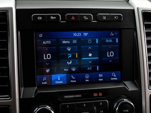 Used 2021 Ford F250 Lariat w/ Tremor Off-Road Package AWD/4WD image 40