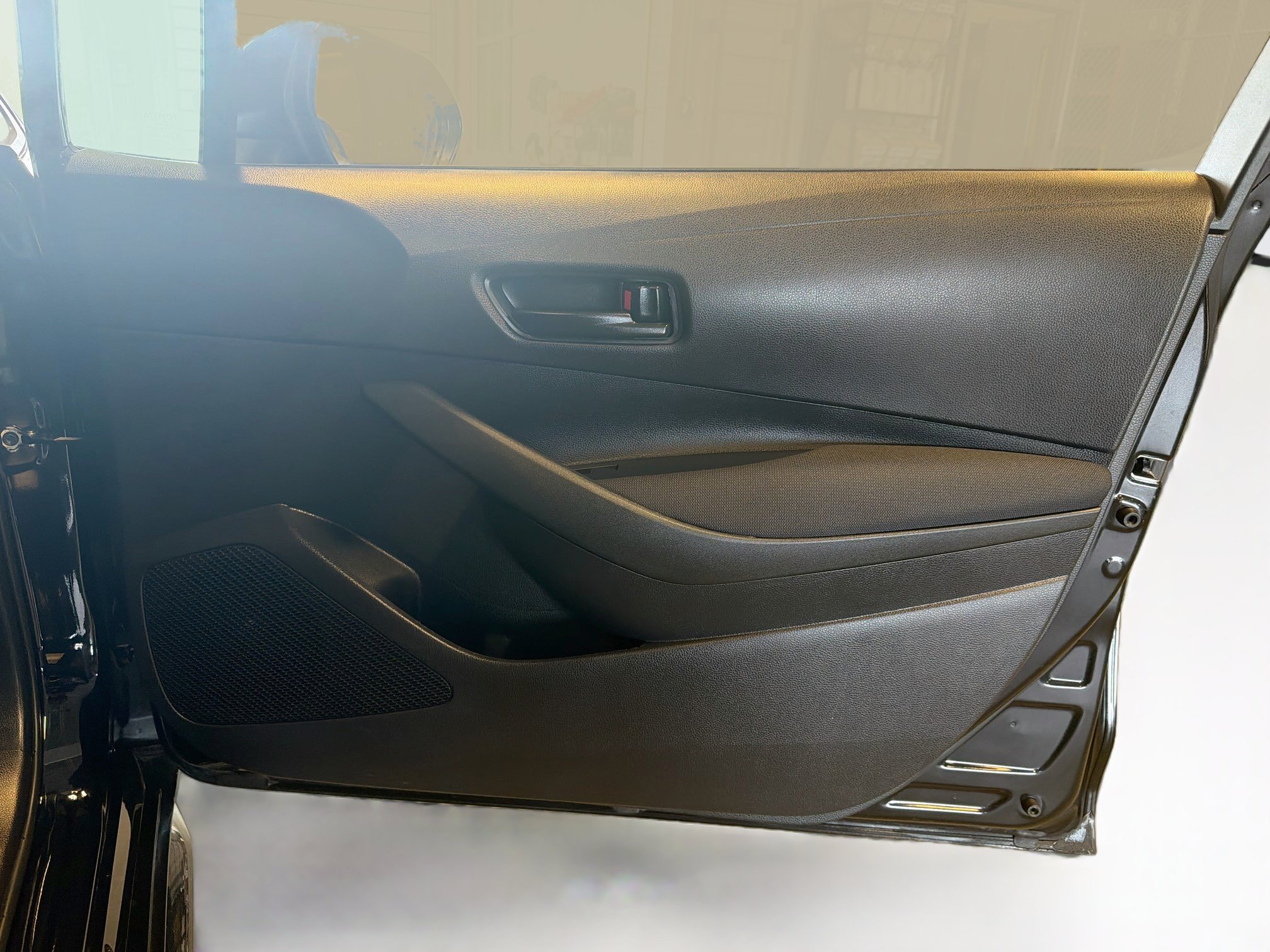 Used 2026 Toyota Corolla LE FWD image 31