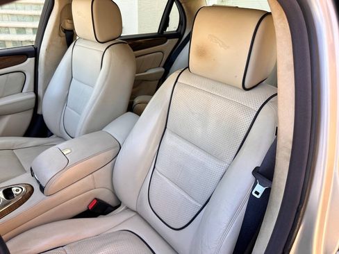 Used 2009 Jaguar XJ Vanden Plas Super V8 Portfolio RWD image 45