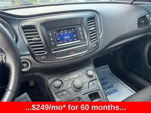Used 2016 Chrysler 200 S w/ Comfort Group FWD image 10