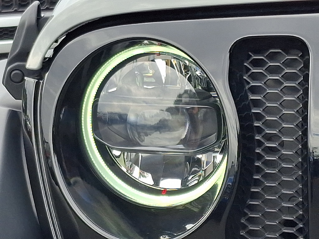 Used 2023 Jeep Wrangler Sport AWD/4WD image 9