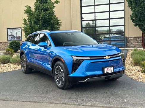 Used 2024 Chevrolet Blazer EV LT AWD/4WD image 2