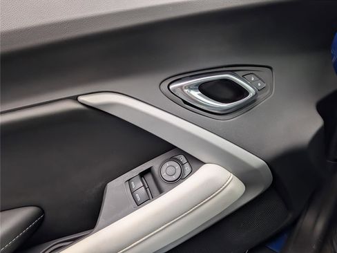 Used 2023 Chevrolet Camaro LT image 17