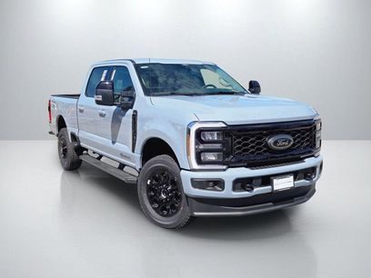 New 2026 Ford F250 Lariat w/ Black Appearance Package