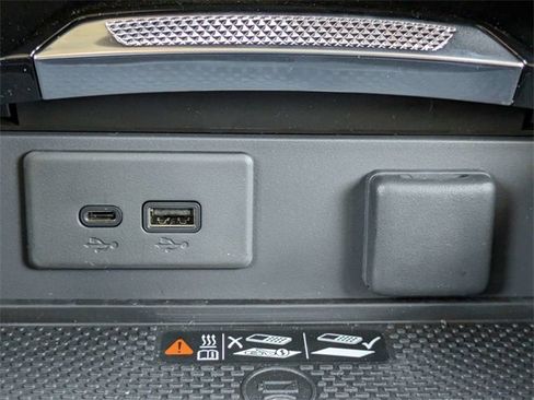 New 2025 Buick Envision Sport Touring image 23