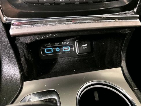 Used 2021 Jeep Grand Cherokee Laredo X image 33