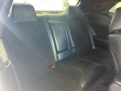 Used 2015 Dodge Challenger SRT Hellcat image 28