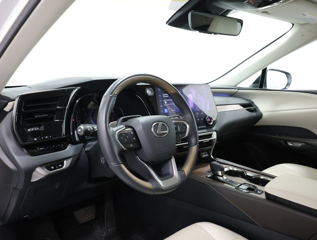 Used 2023 Lexus RX 350 Premium Plus w/ Accessory Package (A2) AWD/4WD image 15