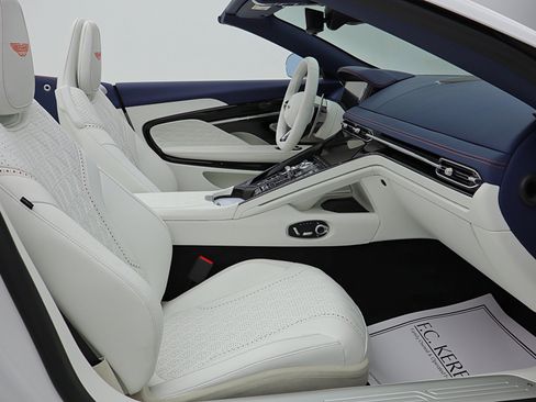 Used 2026 Aston Martin DB12 Convertible RWD image 47