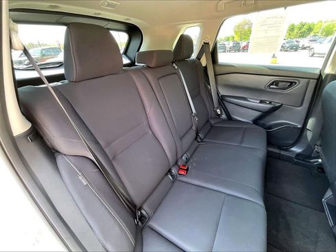 Used 2024 Nissan Rogue S AWD/4WD image 15