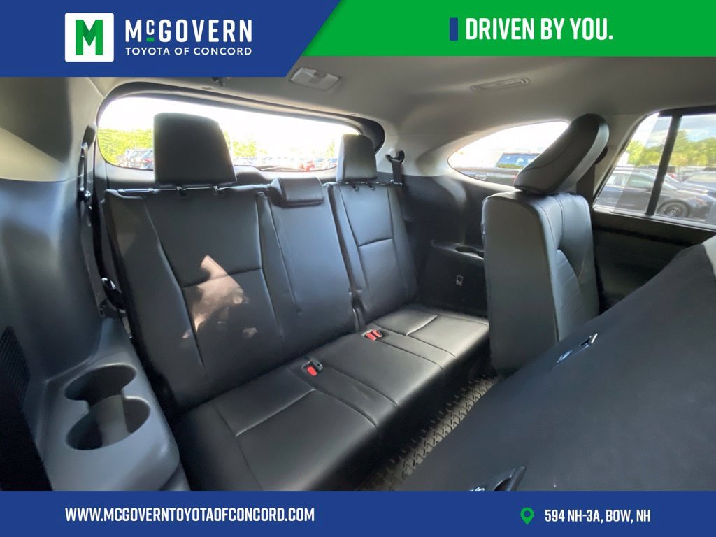 Used 2026 Toyota Highlander XLE AWD/4WD image 35