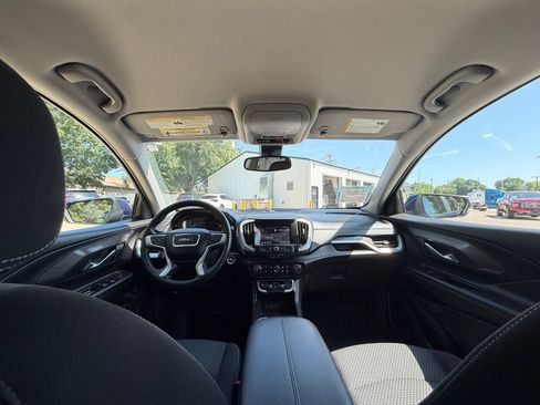 Used 2023 GMC Terrain SLE w/ Driver Convenience Package FWD image 30
