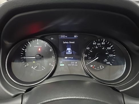 Used 2018 Nissan Rogue SV w/ Sun & Sound Touring Package AWD/4WD image 23