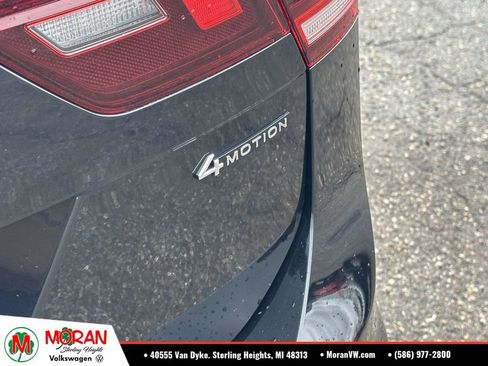 Used 2023 Volkswagen Tiguan SE AWD/4WD image 11