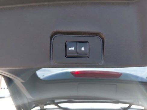 Used 2023 Nissan Rogue SV w/ SV Premium B Package AWD/4WD image 36