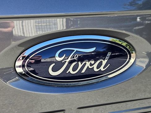 Used 2022 Ford F150 XLT w/ Equipment Group 302A High image 12