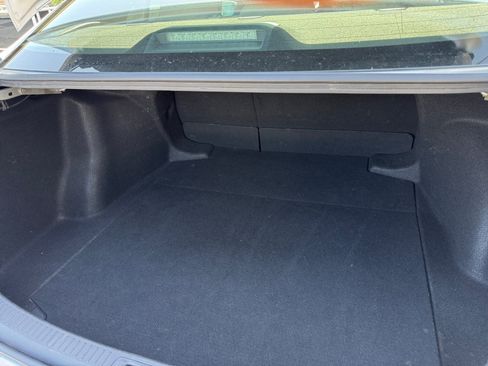 Used 2020 Toyota Corolla SE w/ Carpet Mat Package (TMS) FWD image 22