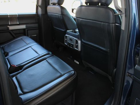 Used 2019 Ford F250 Lariat w/ Lariat Ultimate Package AWD/4WD image 25