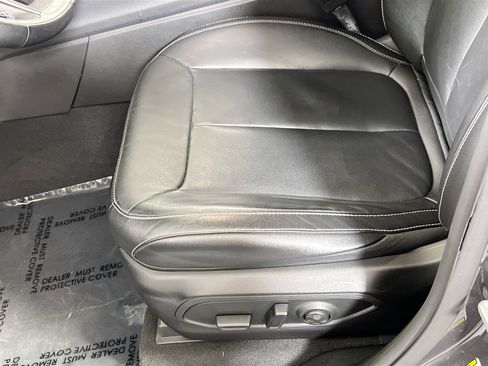 Used 2022 Jeep Grand Cherokee Limited image 18