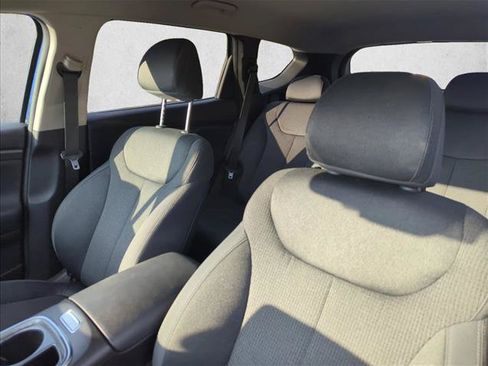 Used 2023 Hyundai Santa Fe SE AWD/4WD image 16