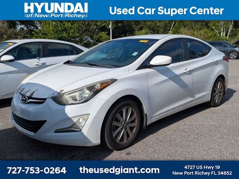 Used 2014 Hyundai Elantra SE w/ Option Group 02 FWD image 1