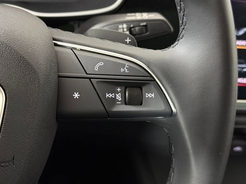 New 2025 Audi Q3 2.0T Premium image 28