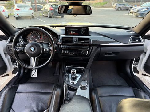 Used 2017 BMW M4 Coupe image 28