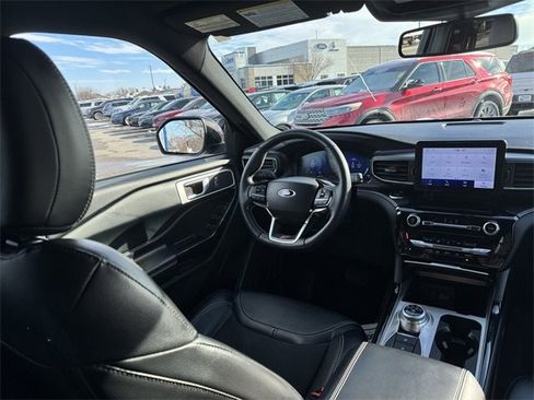 Certified 2022 Ford Explorer ST image 18