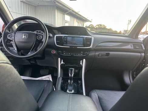 Used 2016 Honda Accord EX-L image 18