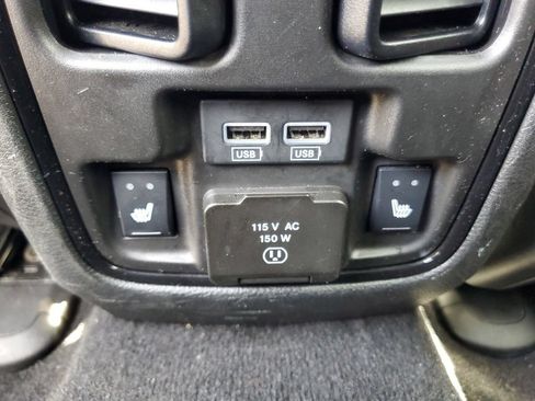 Used 2024 Dodge Durango GT AWD/4WD image 30