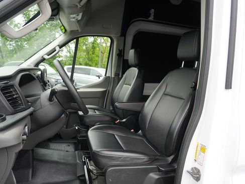Used 2025 Ford Transit 250 148 High Roof Extended w/ Load Area Protection Package RWD image 12