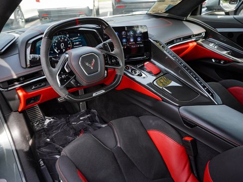 Used 2023 Chevrolet Corvette Z06 w/ Z07 Performance Package image 31