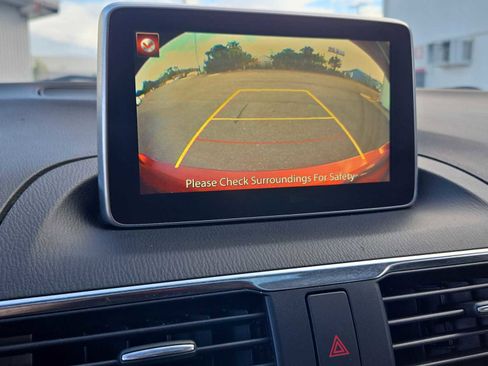 Used 2014 MAZDA MAZDA3 s Grand Touring image 31