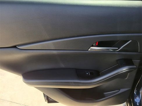 Certified 2025 MAZDA CX-30 AWD 2.5 S w/ Preferred Package image 13