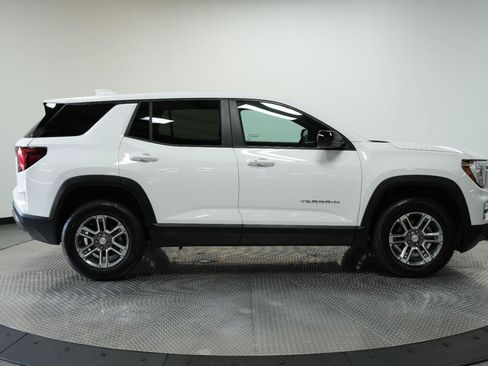 Used 2026 GMC Terrain Elevation AWD/4WD image 9