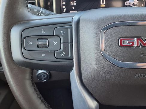 Used 2025 GMC Sierra 1500 SLT image 22