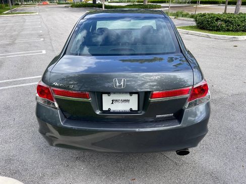 Used 2011 Honda Accord SE image 9