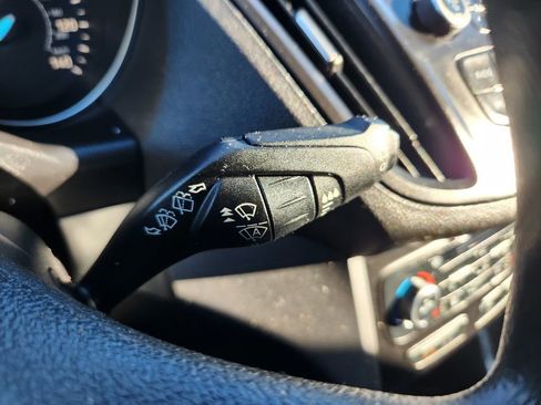 Used 2018 Ford Escape SE w/ Ford Safe & Smart Package image 21