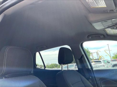 Used 2024 GMC Terrain SLE FWD image 22