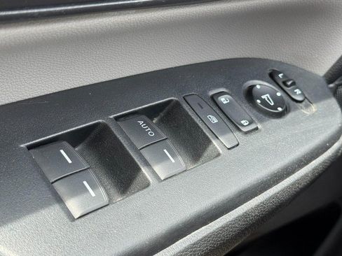 Used 2019 Honda CR-V LX image 21