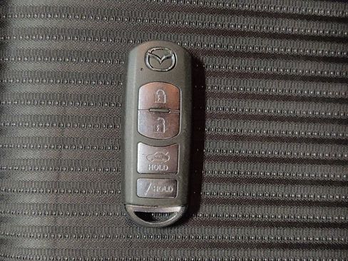 Used 2014 MAZDA MAZDA3 i Touring image 32