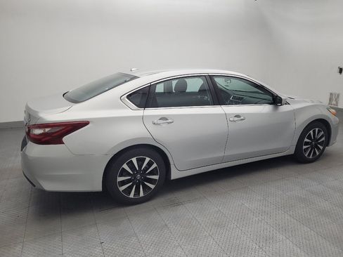 Used 2018 Nissan Altima 2.5 SV FWD image 10