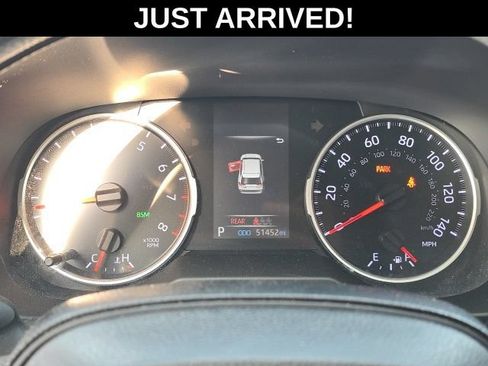 Used 2019 Toyota RAV4 XLE w/ Convenience Package FWD image 24