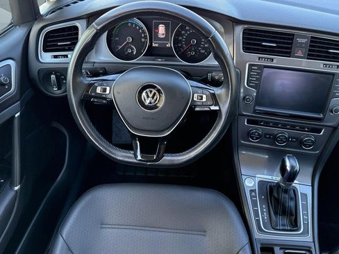 Used 2016 Volkswagen e-Golf SEL Premium FWD image 26
