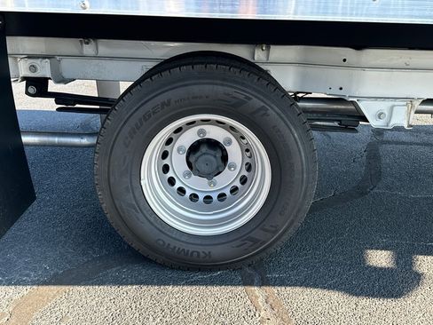Used 2024 Mercedes-Benz Sprinter 3500 image 16
