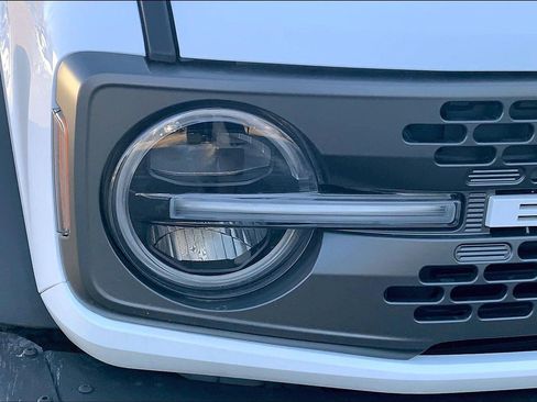 Used 2022 Ford Bronco Badlands image 30