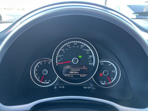 Used 2013 Volkswagen Beetle 2.5 image 21