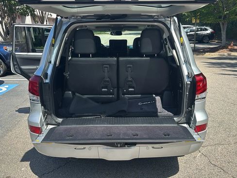 Used 2014 Lexus LX 570 4WD image 27