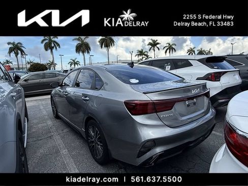 Certified 2023 Kia Forte GT-Line FWD image 3