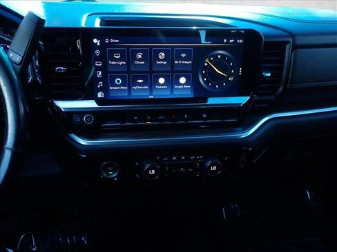 Used 2022 Chevrolet Silverado 1500 LT image 14